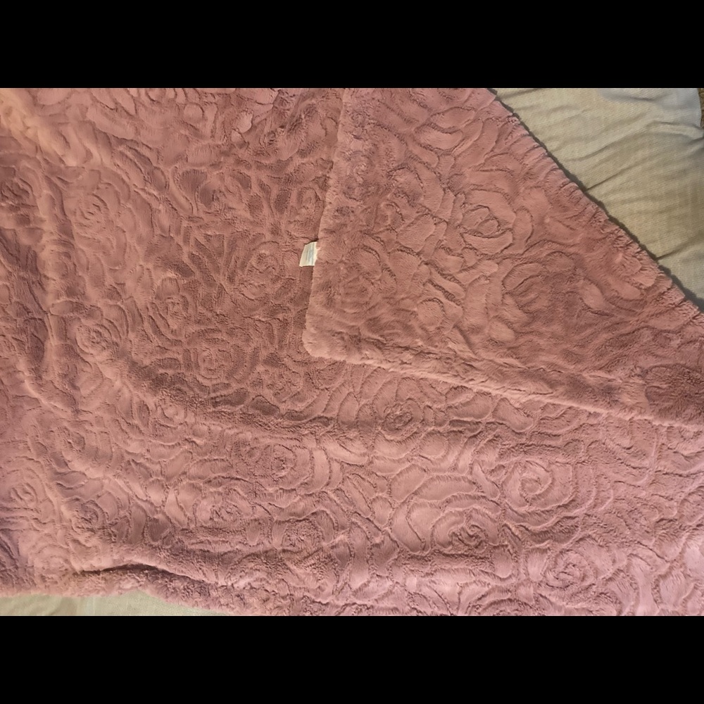 Minkey blanket